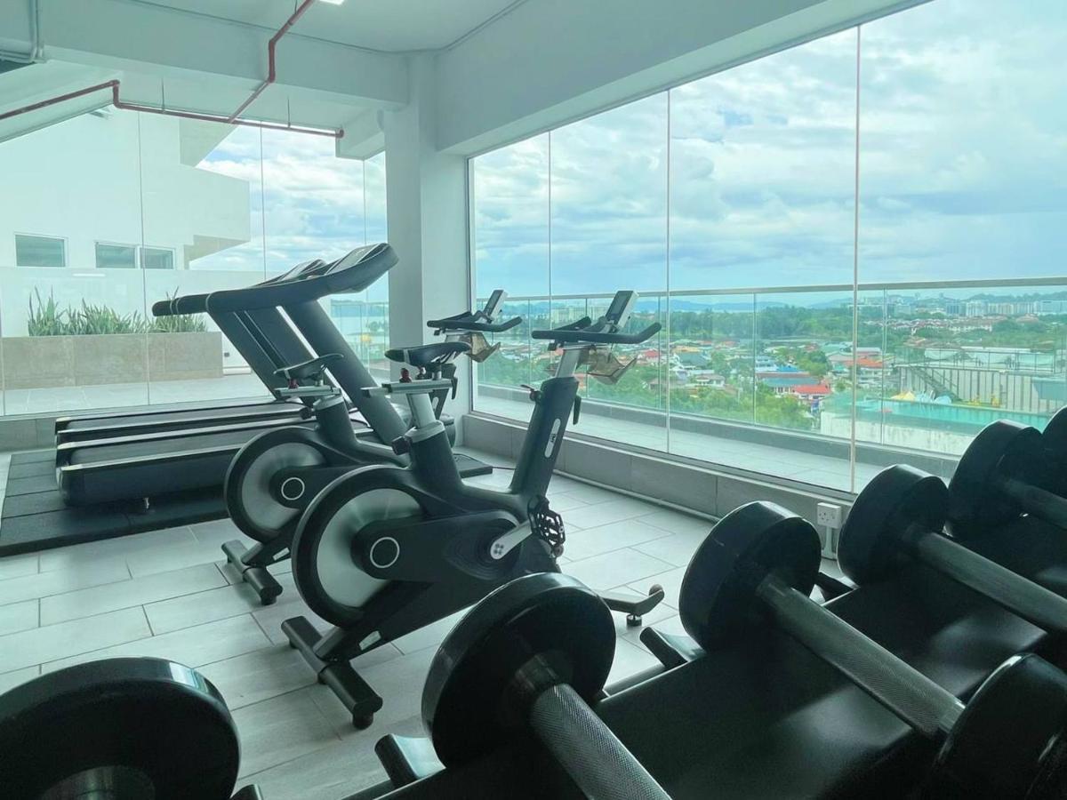 Queensland Suites At Aru Suites, كوتا كينابالو المظهر الخارجي الصورة