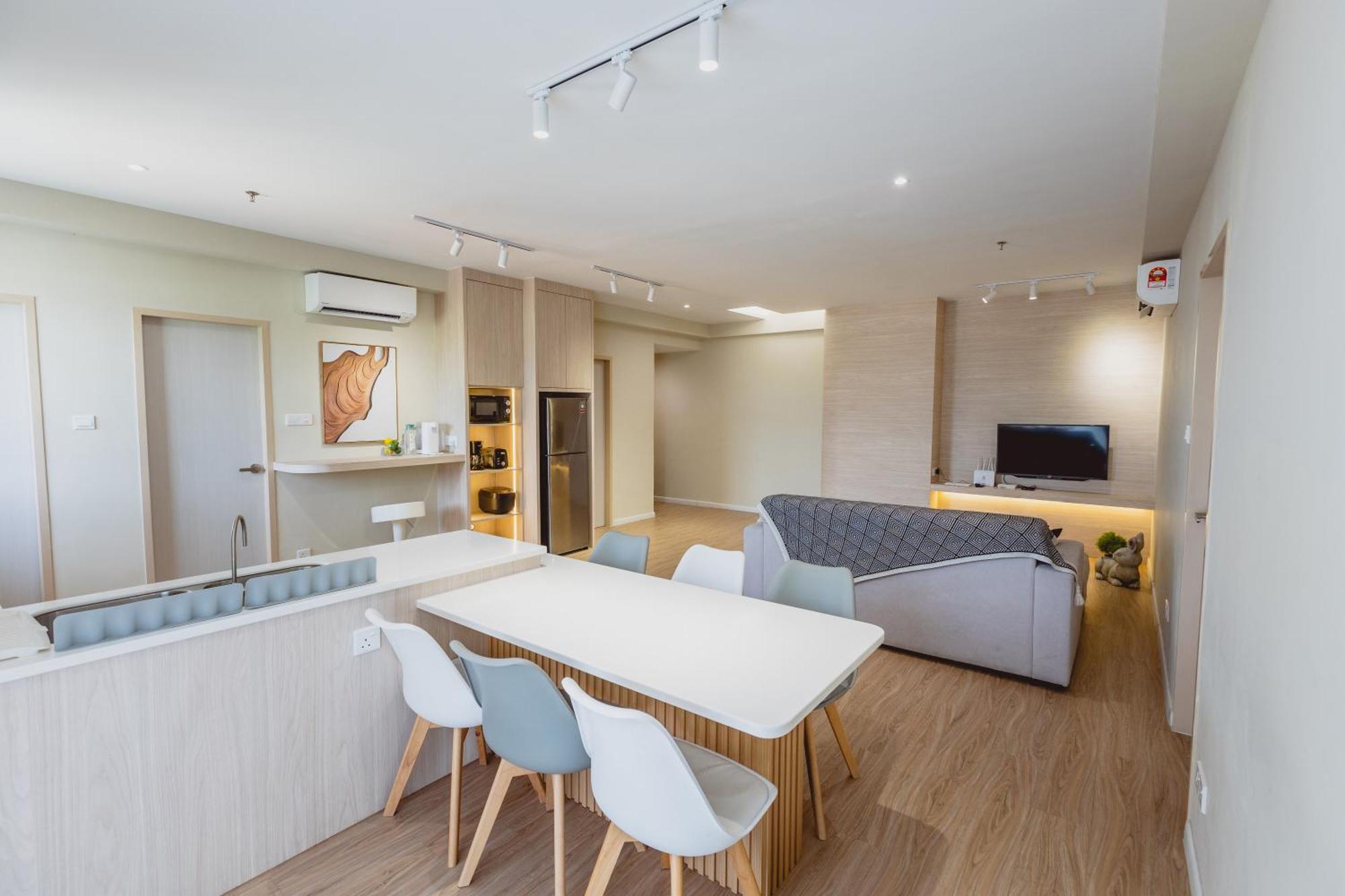 Queensland Suites At Aru Suites, كوتا كينابالو المظهر الخارجي الصورة